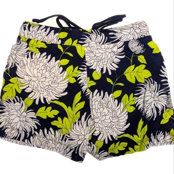 CAbi No Sweat shorts, navy blue, chartreuse yellow, grey/white, 4" inseam XS - Picture 2 of 7